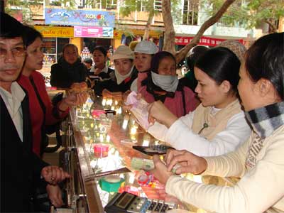 May rủi với vàng
