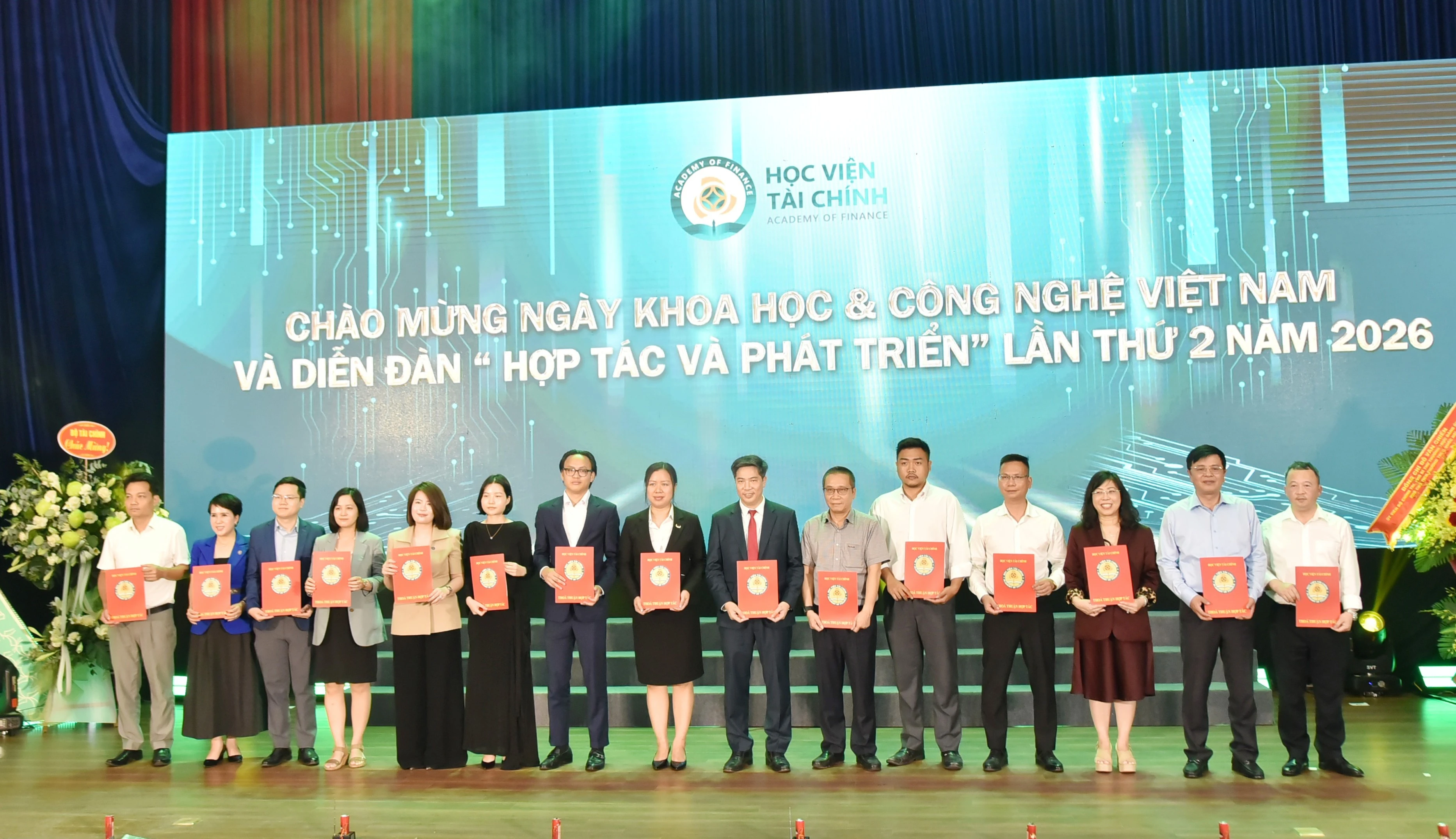 Trường Đào tạo và Bồi dưỡng nghiệp vụ kiểm toán ký kết Biên bản ghi nhớ hợp tác với Học viện Tài chính