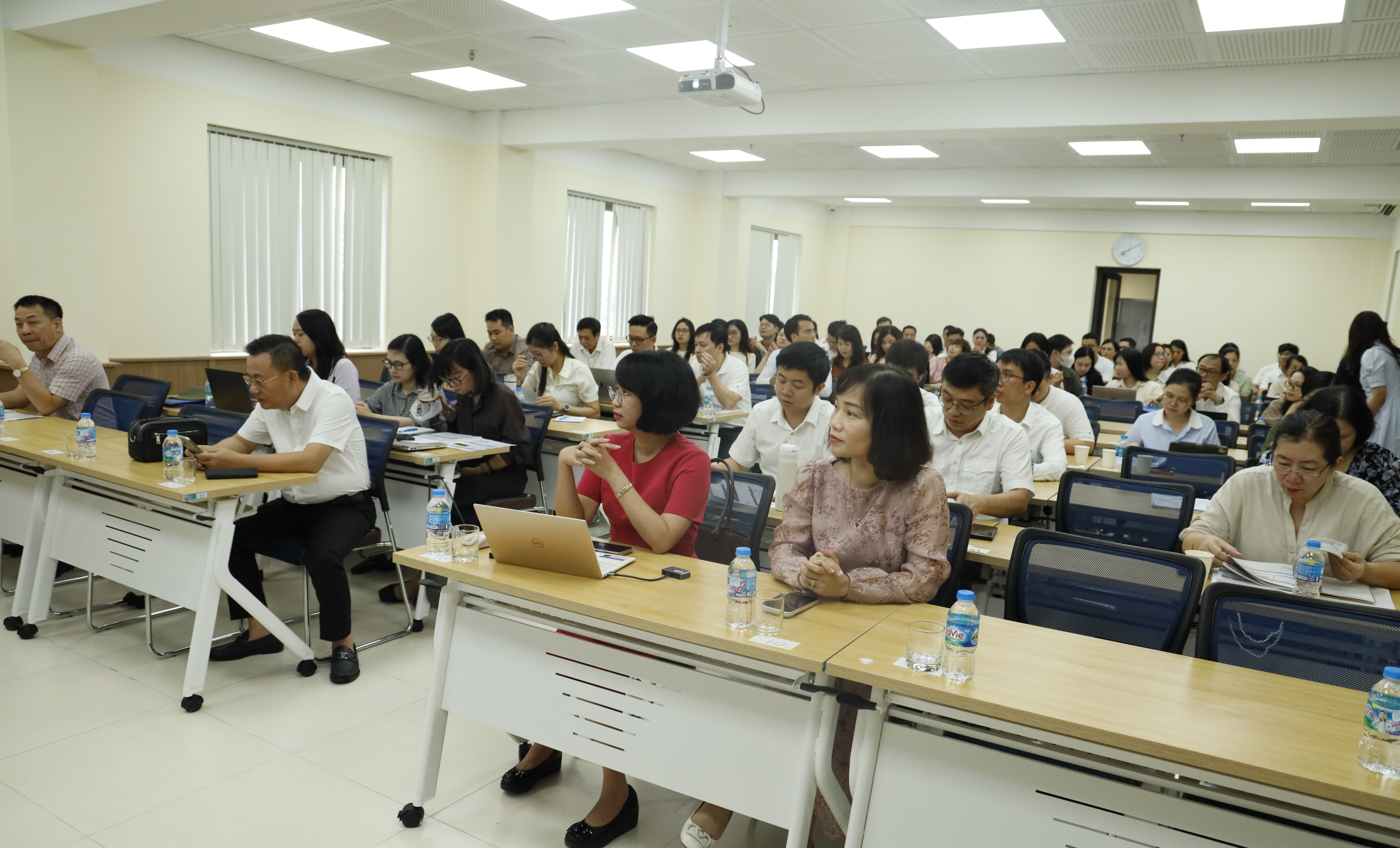 Trường Đào tạo và Bồi dưỡng nghiệp vụ kiểm toán tổ chức khai giảng Khóa đào tạo bồi dưỡng chuyên đề “An toàn vốn và xếp hạng ngân hàng thương mại”
